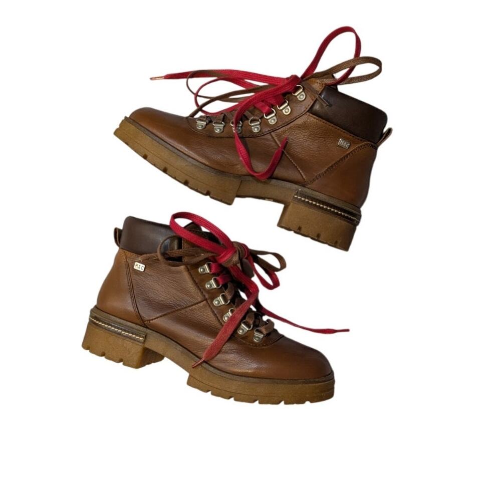 New Musse & Cloud Hiking Boots Size women's 8